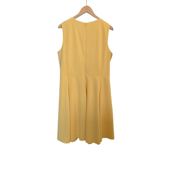 LAUREN by Ralph Lauren - Elegant Yellow Dress - Picture 3 of 8